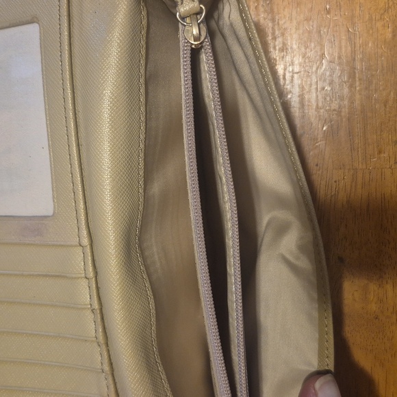 EUC Coach Wallet - Picture 12 of 15